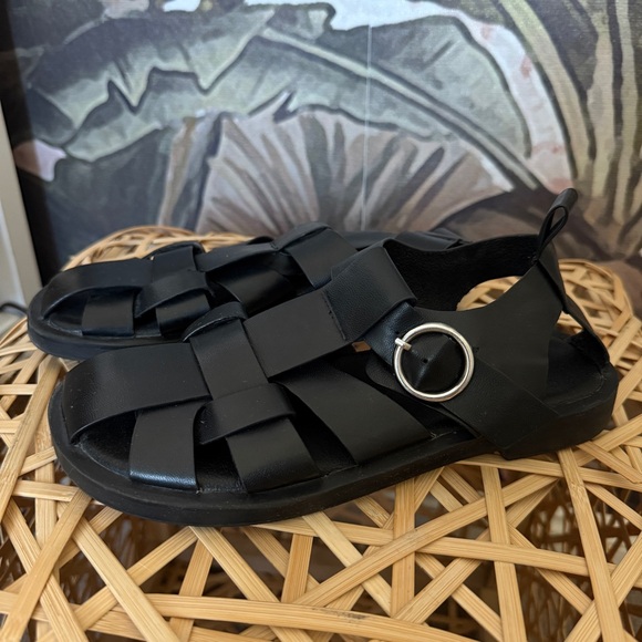 Black Low Heel genuine Leather Fisherman Sandals  size 7 - Picture 2 of 7